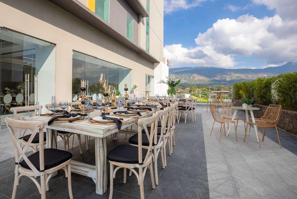 Hyatt Centric San Salvador Hotel Facilities photo